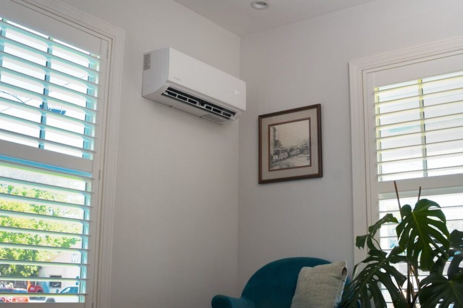 MRCOOL® DIYS-12-HP-115A11-O — DIY Select 1st Gen 12,000 BTU 115V Ductless Mini-Split Heat Pump System - Image 3