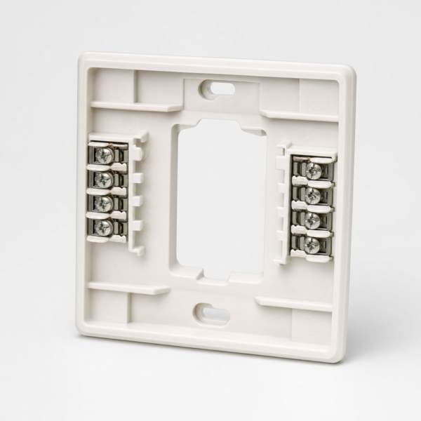 York S1-TBSU32P7Y Commercial Programmable Thermostat 3H/2C 7-DAY w/ Humidity Control