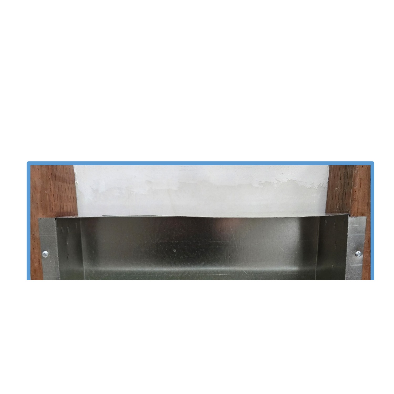 HMAX Slimbox Pro installed between wall studs for concealed line set